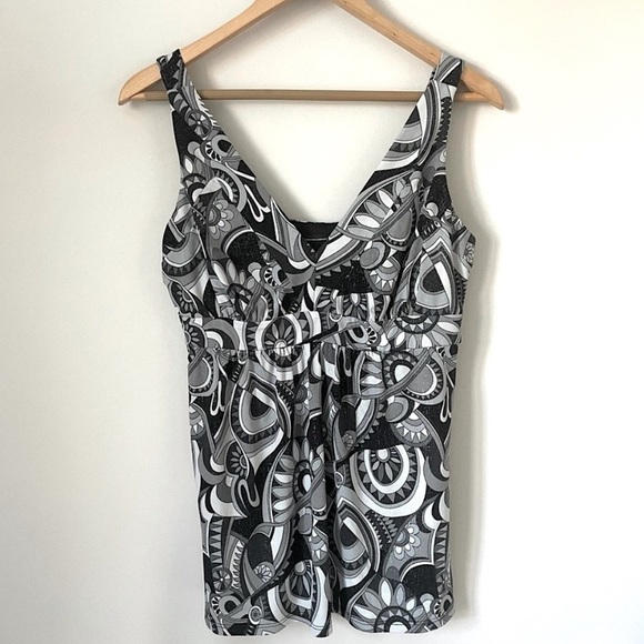 INC International ConceptsY2K Black and Grey Peplum Blouse SP - Picture 2 of 10